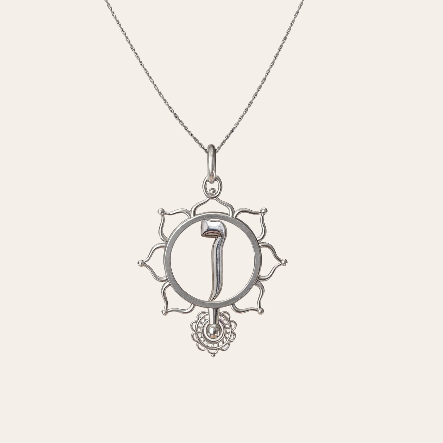 Rebecca – Vav | Silver Necklace